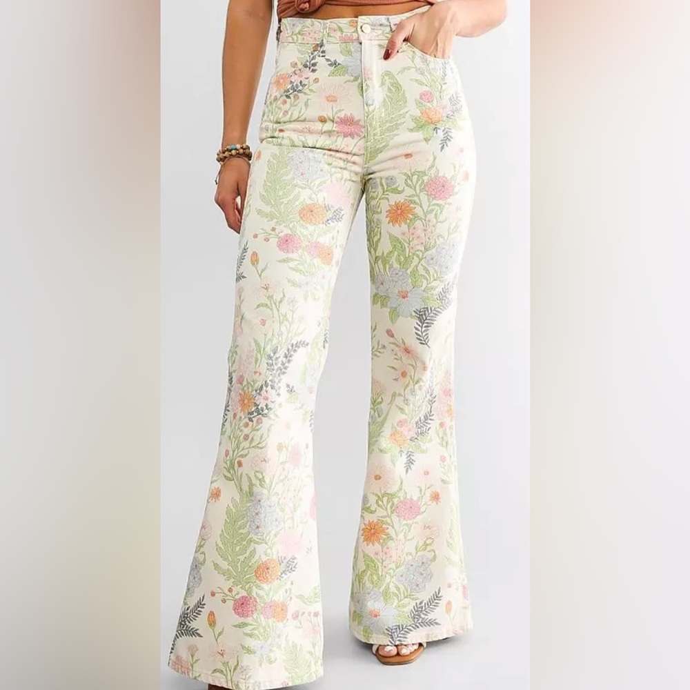 New Wrangler WOMEN'S WANDERER 622 FLORAL FLARE JEAN size 27